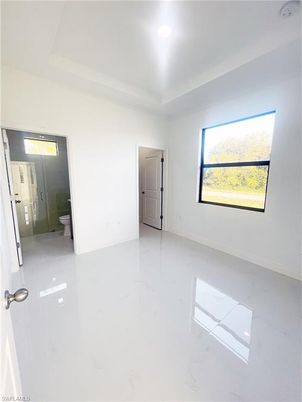 Bathroom, Empty room, Interior, Recessed Lighting