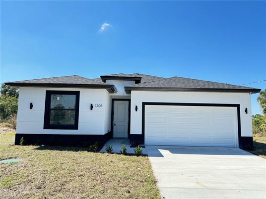 Attached, Exterior, Facade, Modern