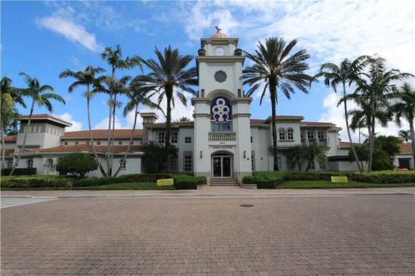 Exterior, Facade, Mediterranean