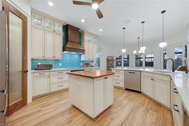 Interior, Kitchen, Pendant Lights, Recessed Lighting, Wood Texture Flooring