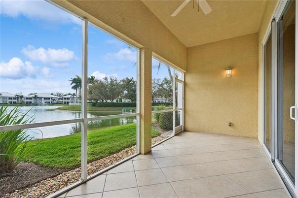 Interior, Sun Room, Water
