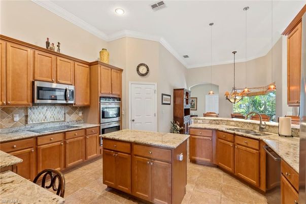 Interior, Kitchen, Pendant Lights, Recessed Lighting, Stainless Steel Appliances
