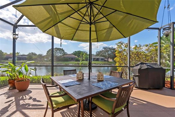 Dining room, Interior, Sun Room, Water