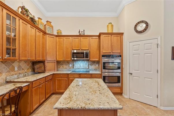 Interior, Kitchen, Stainless Steel Appliances