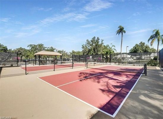 Exterior, Tennis Courts