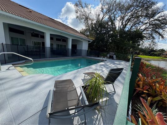 Exterior, Pool, Water