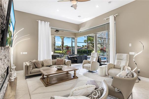 Fireplace, Interior, Living room, Recessed Lighting