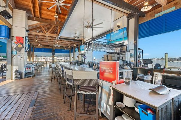 Interior, Pendant Lights, Wooden Beams, Wooden Ceilings, Wood Texture Flooring