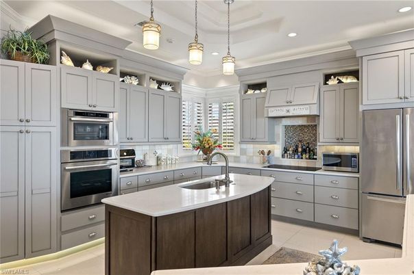 Interior, Kitchen, Pendant Lights, Recessed Lighting, Stainless Steel Appliances