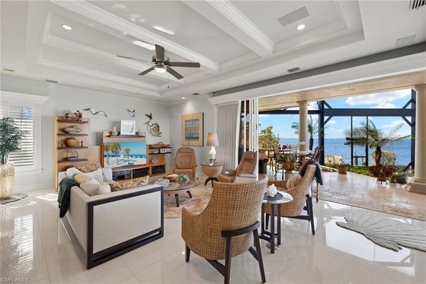 Dining room, Interior, Living room, Recessed Lighting, Water