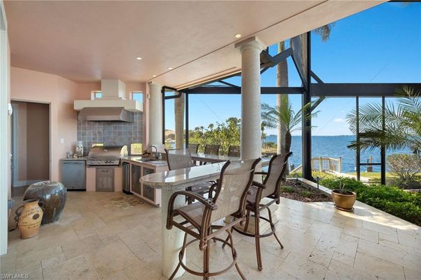 Exterior, Interior, Recessed Lighting, Water