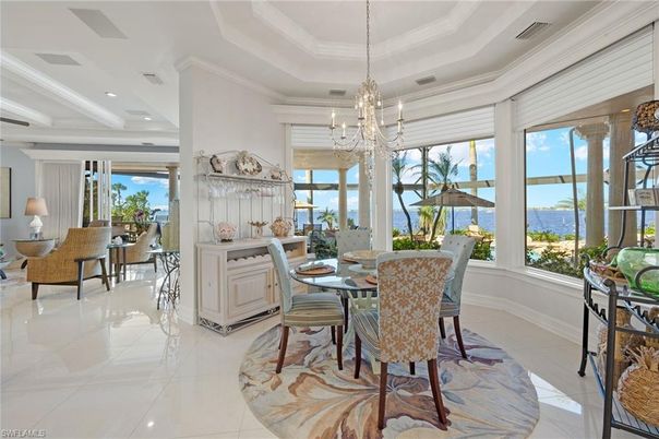 Chandelier, Dining room, Interior, Recessed Lighting, Water