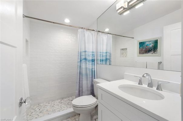 Bathroom, Interior, Recessed Lighting