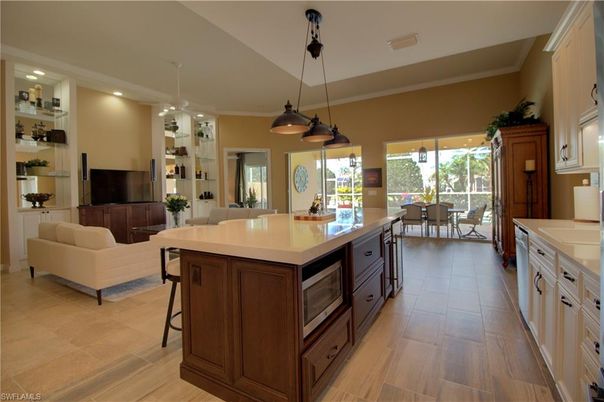 Dining room, Interior, Kitchen, Living room, Pendant Lights, Recessed Lighting, Wood Texture Flooring