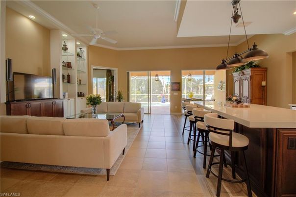 Interior, Living room, Pendant Lights, Recessed Lighting