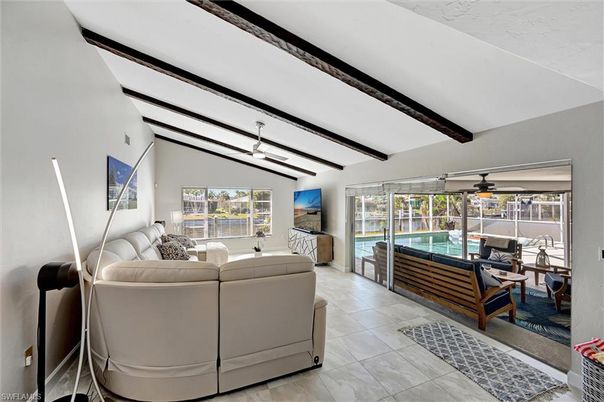 Interior, Living room, Wooden Beams