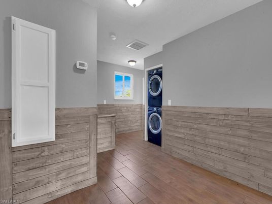 Interior, Washer, Wood Texture Flooring, Wooden Walls