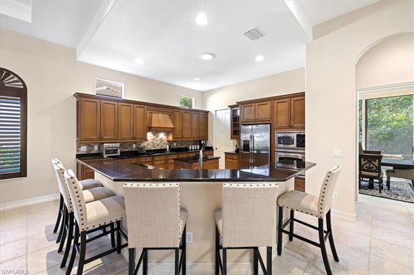 Dining room, Interior, Kitchen, Recessed Lighting, Stainless Steel Appliances