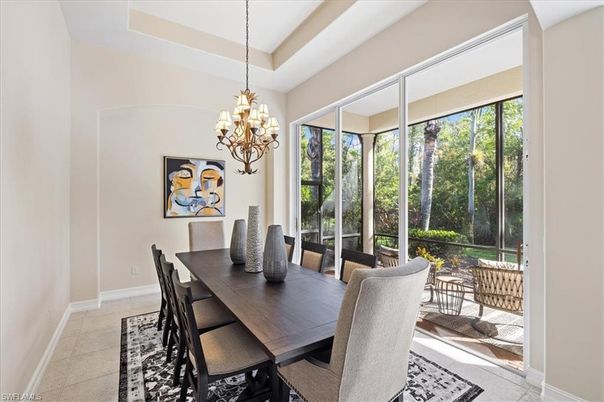 Chandelier, Dining room, Interior