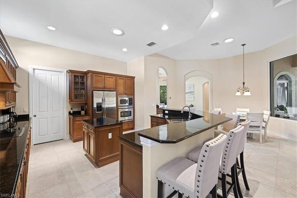 Dining room, Interior, Kitchen, Pendant Lights, Recessed Lighting, Stainless Steel Appliances