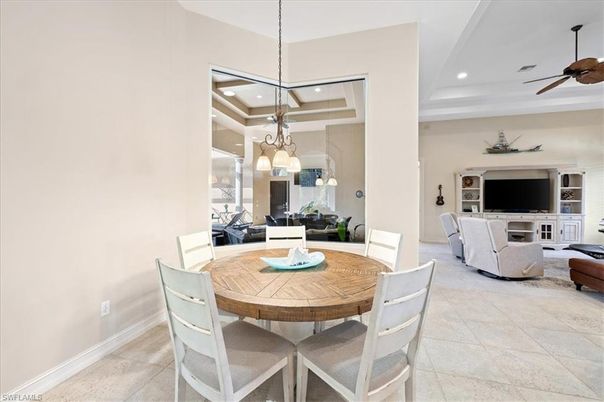 Dining room, Interior, Living room, Pendant Lights, Recessed Lighting