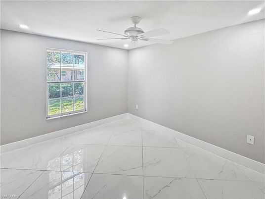 Empty room, Interior, Marble, Recessed Lighting