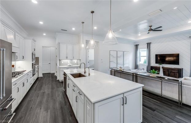 Interior, Kitchen, Pendant Lights, Recessed Lighting, Wood Texture Flooring
