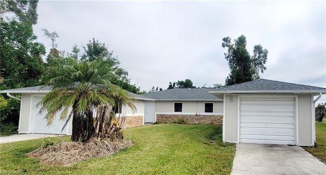 Backyard, Detached Garage, Exterior