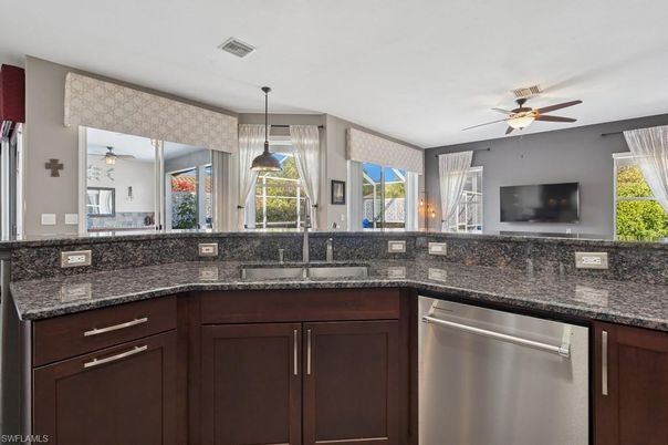 Interior, Kitchen, Pendant Lights, Stainless Steel Appliances