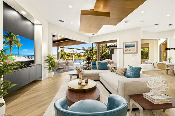 Dining room, Interior, Living room, Pendant Lights, Recessed Lighting, Water, Wood Texture Flooring