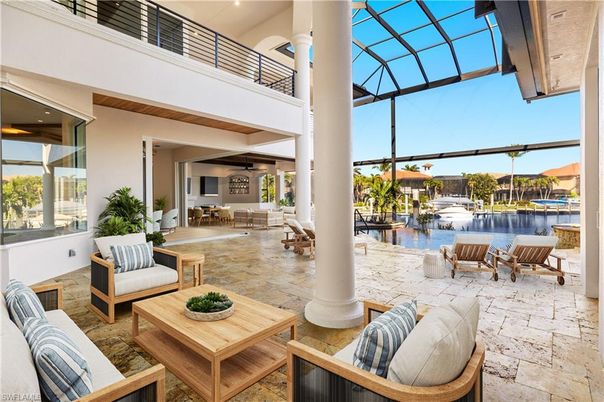 Exterior, Sun Room, Water