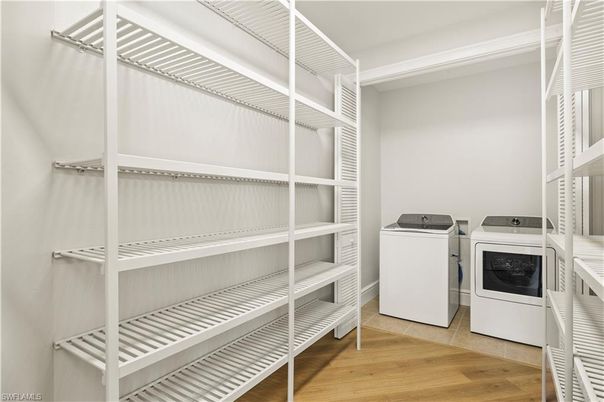 Interior, Utility Closets, Washer, Wood Texture Flooring