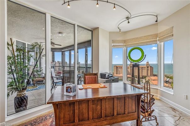Home Office, Interior, Water