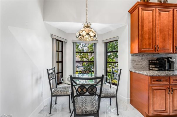Dining room, Interior, Marble, Pendant Lights