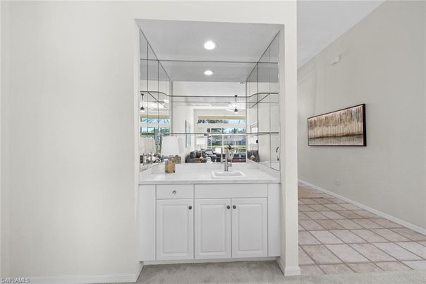 Bathroom, Interior, Recessed Lighting