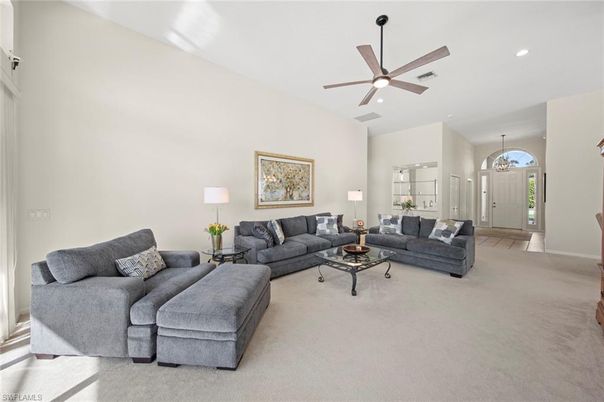 Interior, Living room, Pendant Lights, Recessed Lighting