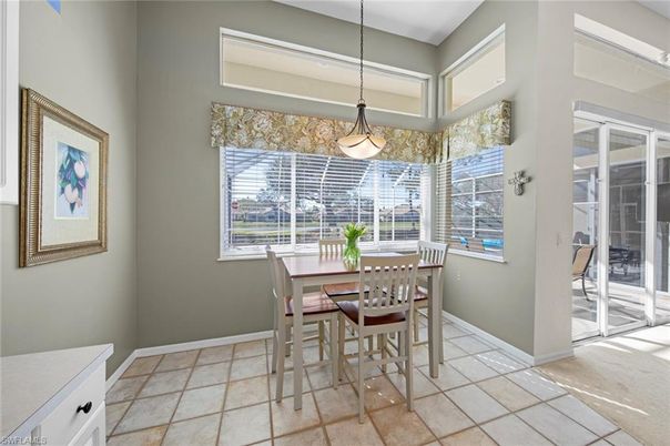 Dining room, Interior, Pendant Lights