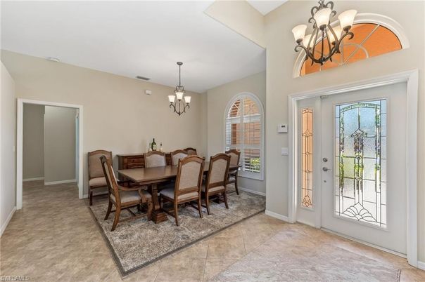 Chandelier, Dining room, Interior