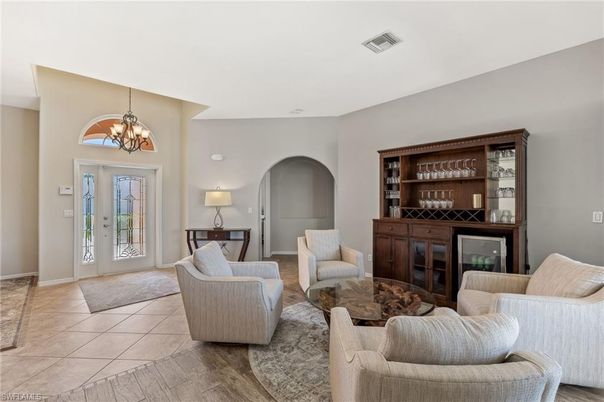 Chandelier, Interior, Living room