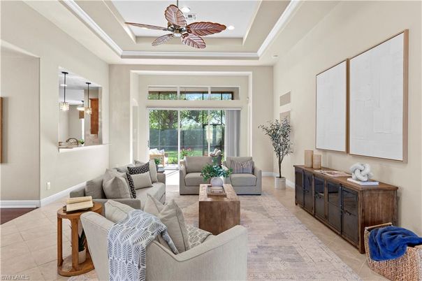 Interior, Living room, Pendant Lights, Recessed Lighting