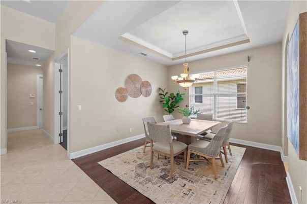 Chandelier, Dining room, Interior, Recessed Lighting, Wood Texture Flooring