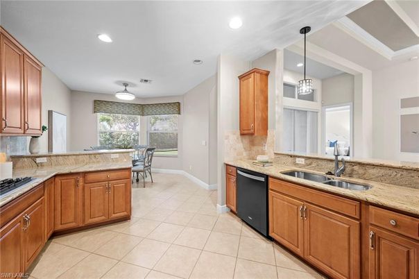 Dining room, Interior, Kitchen, Pendant Lights, Recessed Lighting