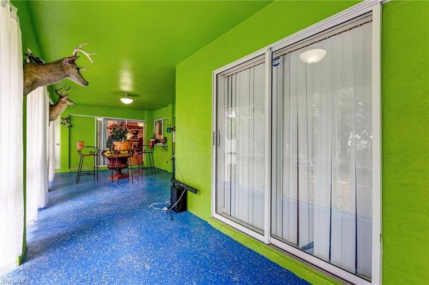 Dining room, Interior