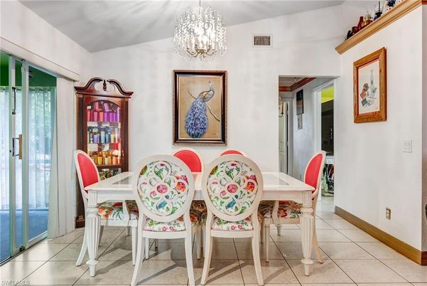 Chandelier, Dining room, Interior