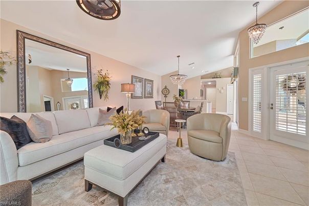 Chandelier, Dining room, Interior, Living room, Pendant Lights, Recessed Lighting