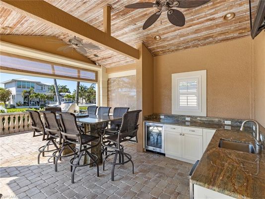 Dining room, Interior, Recessed Lighting, Sun Room, Wooden Beams, Wooden Ceilings