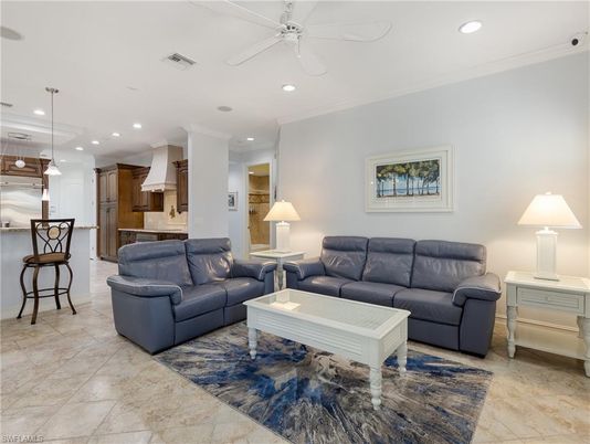 Interior, Kitchen, Living room, Pendant Lights, Recessed Lighting, Stainless Steel Appliances