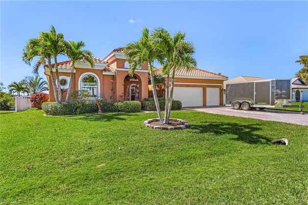 Attached, Backyard, Exterior, Facade, Mediterranean