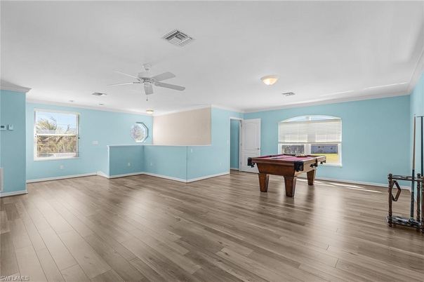Billiard Table, Game Room, Interior, Wood Texture Flooring