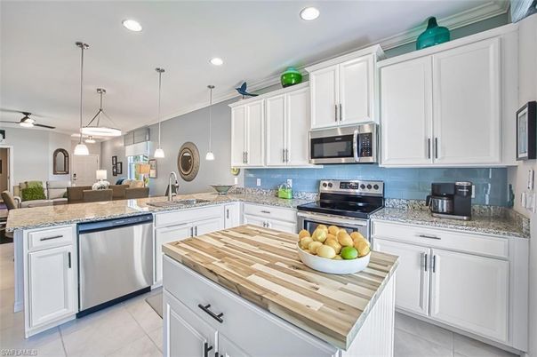 Interior, Kitchen, Pendant Lights, Recessed Lighting, Stainless Steel Appliances